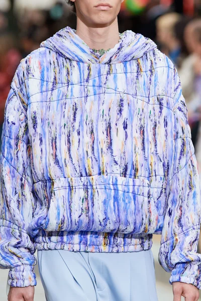 Look 35